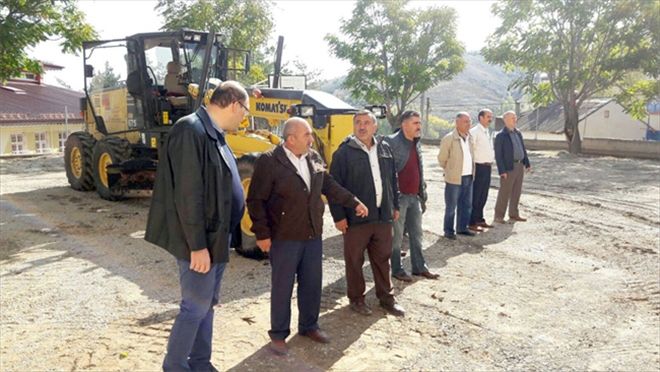 İmam Hatip Ortaokulu´nun bahçesi asfaltlandı
