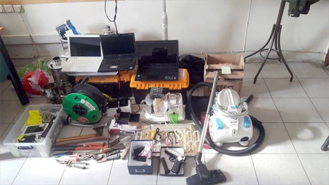 Çaldıkları eşyalar arasındaki tespihler dikkat çekti 