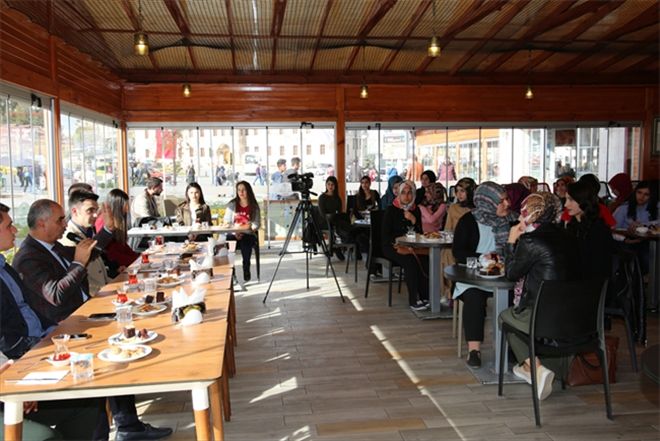 Başkan Aydın öğrencilerle buluştu