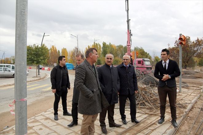 Sivas´ın ilk  asansörlü üstgeçidi 
