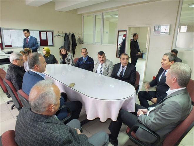 Vali Gül, okul aile birliği toplantısına katıldı