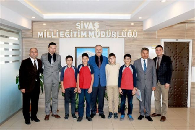 Portekiz´den dönen öğrencilerden Altınsoy´a ziyaret
