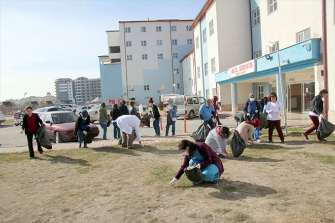 Hastane çalışanlarından örnek davranış