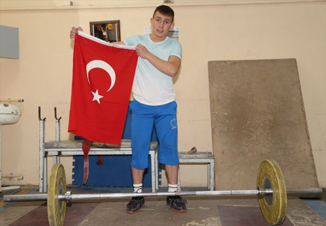 23 GÜNE İKİ AVRUPA ŞAMPİYONLUĞU SIĞDIRDI