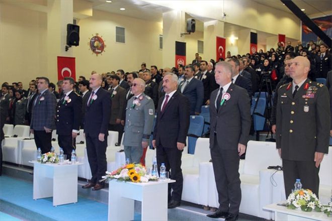 Afgan kadın polis adayları eğitime başladı 