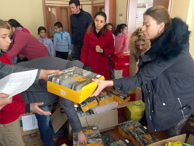Sivas Eczacılar Odasından öğrencilere kıyafet yardımı