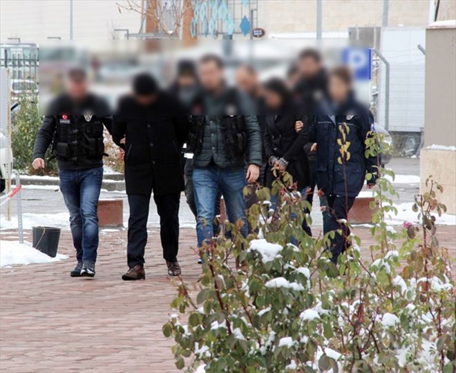 Zehir taciri biri kadın 4 kişi tutuklandı