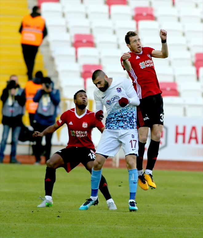 3 PUANI HEDİYE ETTİ