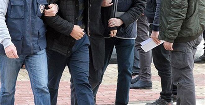 FETÖ´den 2´si eski öğretmen 4 şüpheli gözaltına alındı
