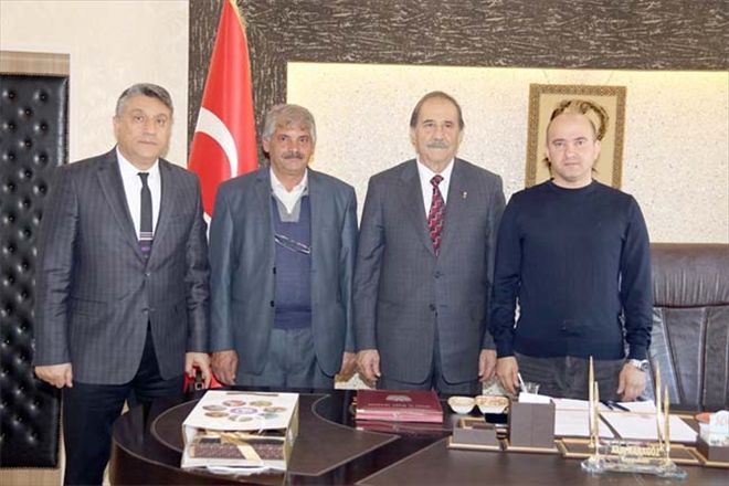 Köksal ilçe gezilerini sürdürdü