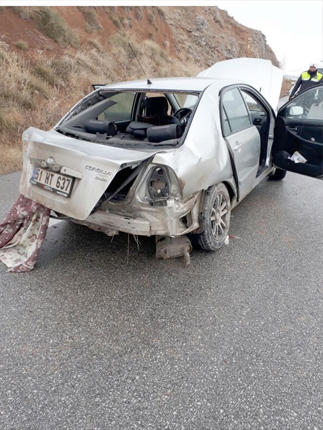 Otomobil devrildi 1 ölü, 2 yaralı