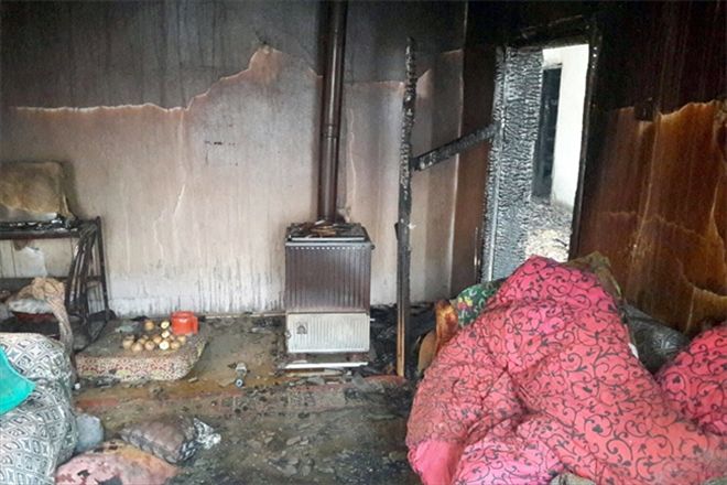 Yangın evi kül etti