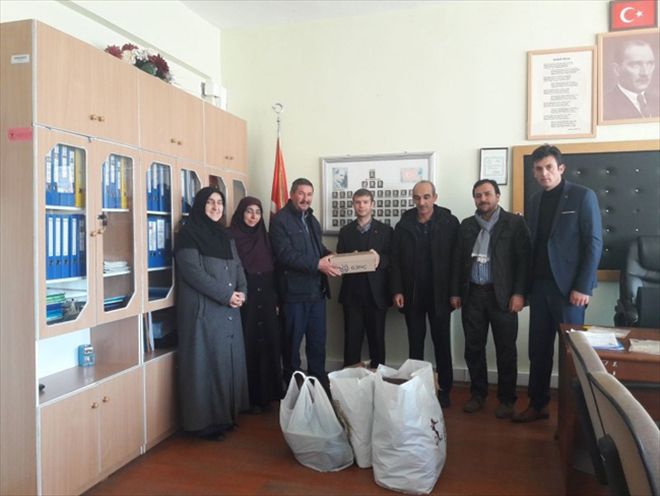 Ulaş´ta öğrencilere giyim yardımı