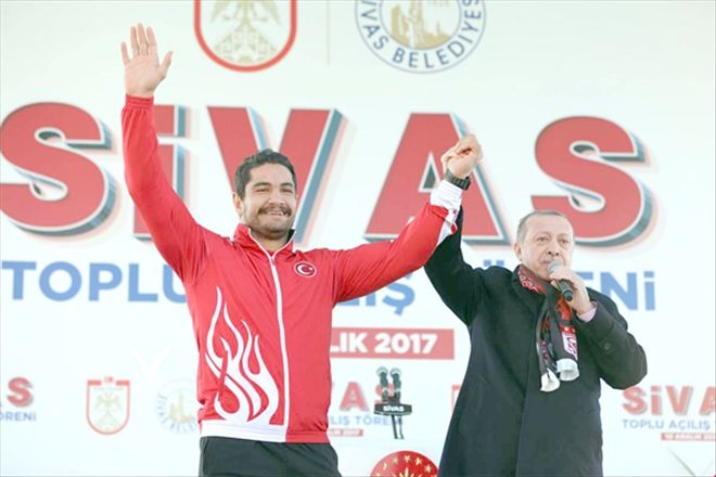 Taha Akgül´e büyük onur