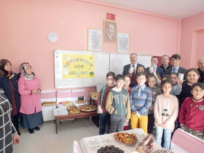 Yetim öğrenciler yararına kermes