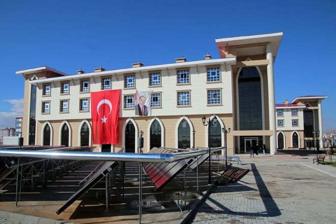Şarkışla´da öğrenci yurdu hizmete açıldı