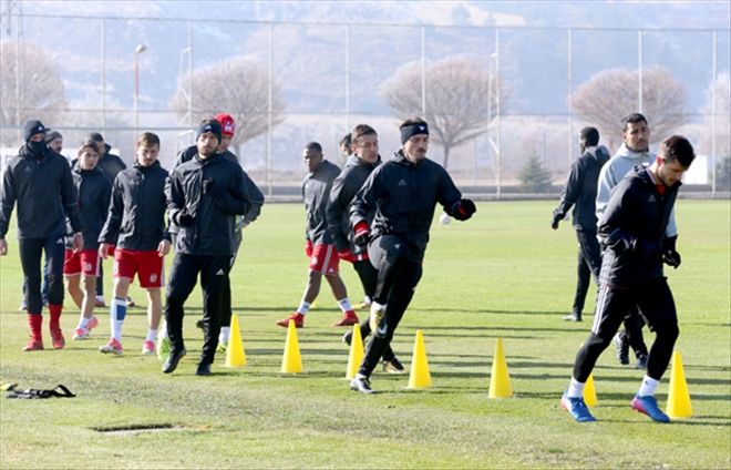 SİVASSPOR´DA PAROLA 3 PUAN