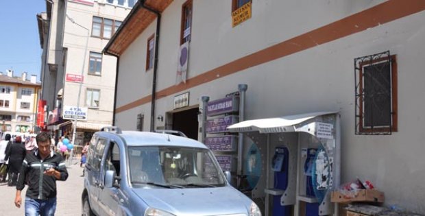 TARİHE YAKIŞMIYOR