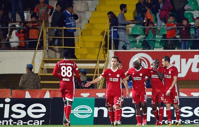 SİVASSPOR´A FORMA CEZASI