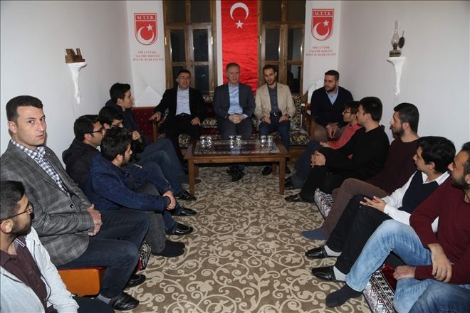 Vali Gül öğrencilere tavsiyelerde bulundu  YABANCI DİL  ÖĞRENİN