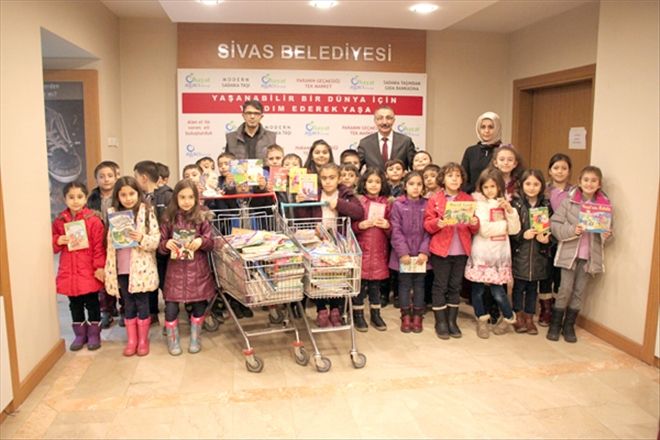 HAYAT AĞACINA HİKÂYE KİTABI