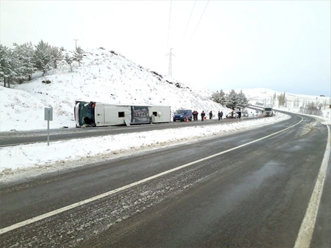 Erbaş´ın da bulunduğu otobüs kaza yaptı 