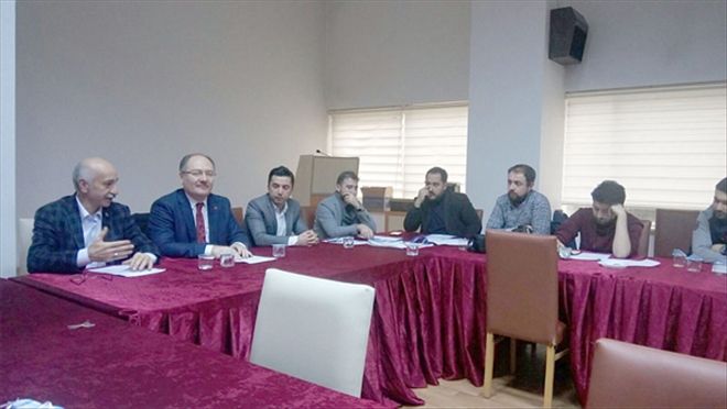 ÇİÇEĞİ BURNUNDA GENÇLİK MECLİSİ, İLK TOPLANTIDA  5 KARAR ALDILAR
