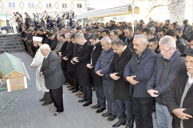 Vali Gül, Gürün´de cenaze törenine katıldı