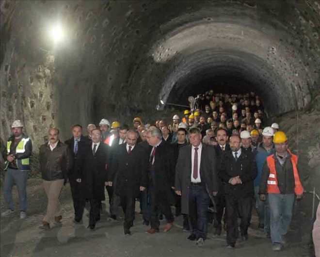 TÜNELDE IŞIK GÖRÜNDÜ