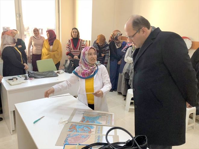 Uzunoğlu´ndan ipek halıcılığı kursuna ziyaret