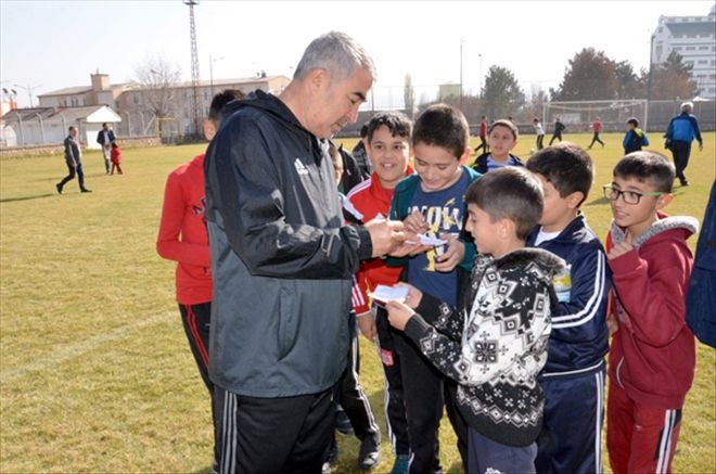 FUTBOL AKADEMİSİNE KAYITLAR BAŞLADI