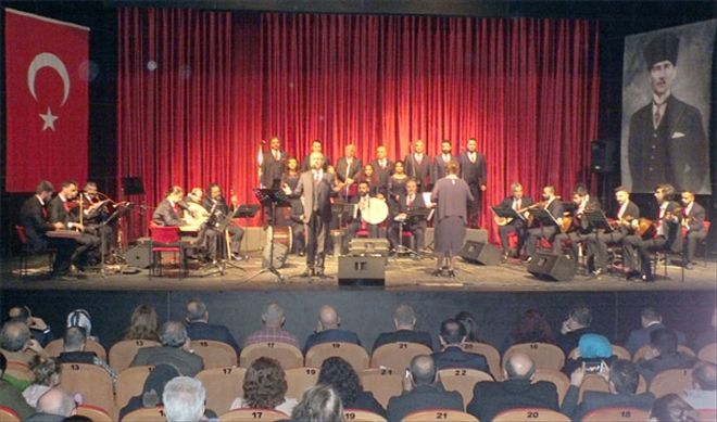 Muzaffer Sarısözen anıldı 