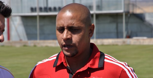 Roberto Carlos´un Lisans İşlemleri Yapıldı