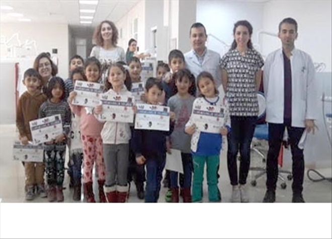 Öğrenciler diş taramasından geçirildi