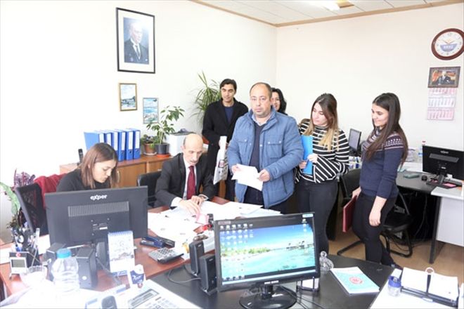 ÜNİVERSİTE´DE KADRO SEVİNCİ