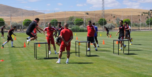 Carlos Nefes Aldırmıyor