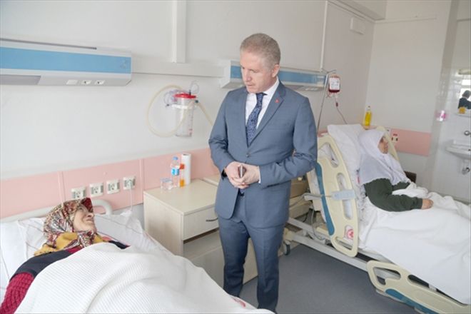 Vali Gül´den hastaneye ziyaret 