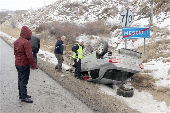 Takla atan otomobilin sürücüsü yaralandı 