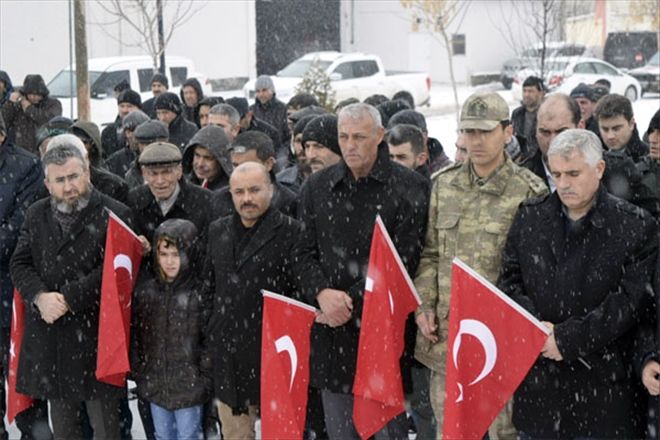 Operasyondaki askerler için kurban kesildi 