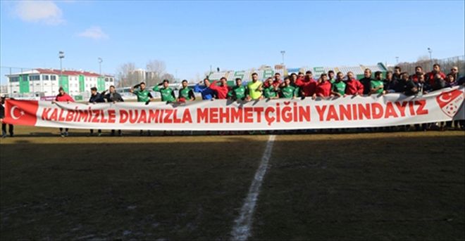 PANKARTI TAŞIMAMAK İÇİN TARAFTARI BAHANE ETTİLER