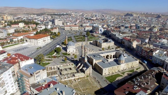 BÜYÜKŞEHİR SAYISI 42´YE ÇIKACAK