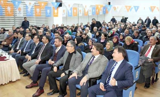 AFRİN´DE DÜNYA İLE SAVAŞIYORUZ