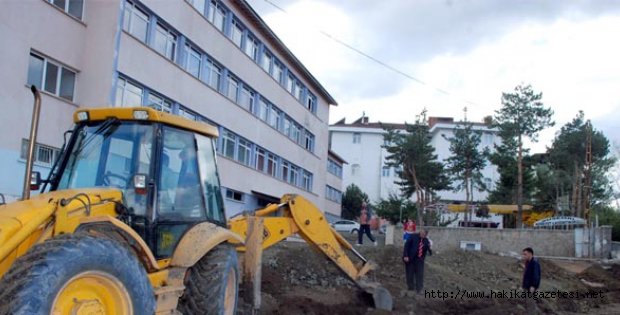 Başkan Sel, Çalışmaları İnceledi