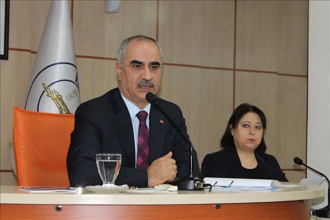 İLÇELERDE NÜFUS ERİYOR