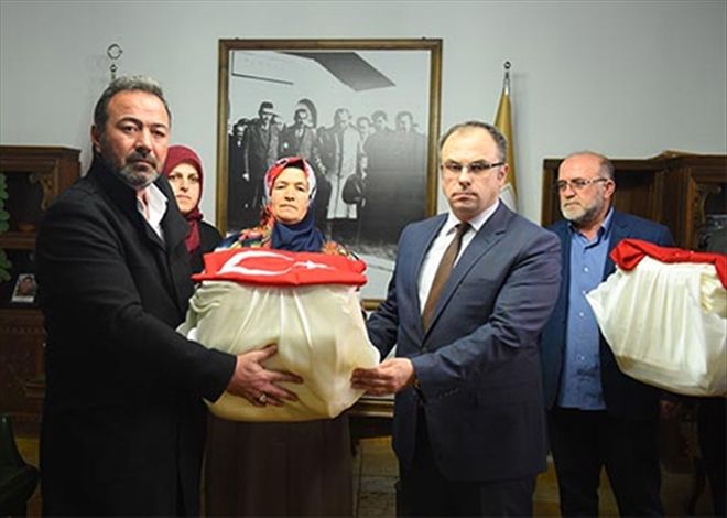 Sivaslı kadınlardan Afrin´e içlik 