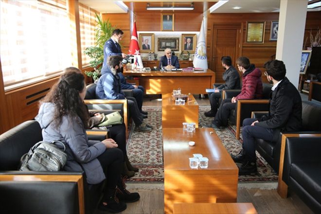 GENÇLER ÖLÜ BALIK GİBİ OLMAMALI