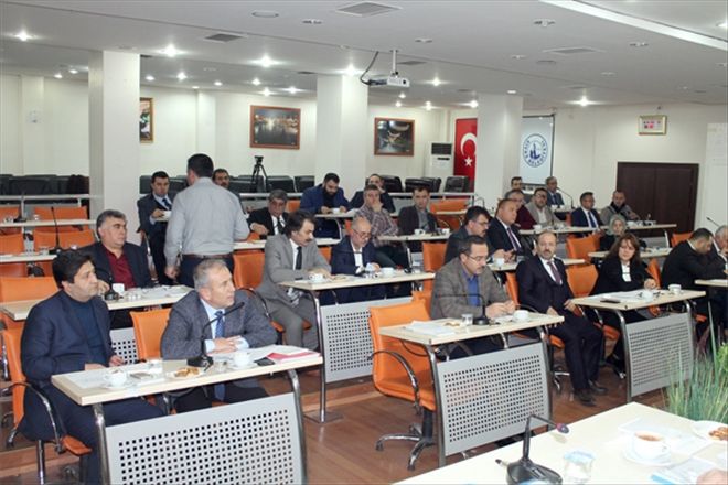 Belediye, kanunlara göre yönetilir