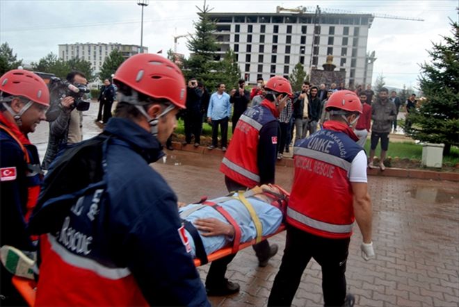 AFAD 122 OLAYA MÜDAHALE ETTİ