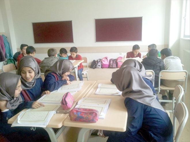 İmam hatip öğrencileri şehitler için hatme başladı