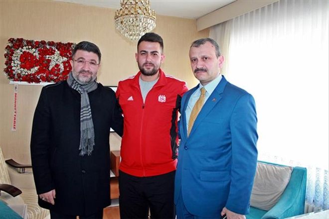 MÜFTÜ BALKAN´DAN, AFRİN GAZİSİNE ZİYARET 